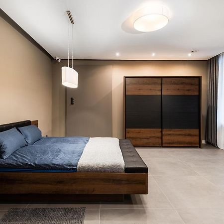 Apartament Platynowy - Centrum Gliwic Z Parkingiem Гливице Экстерьер фото