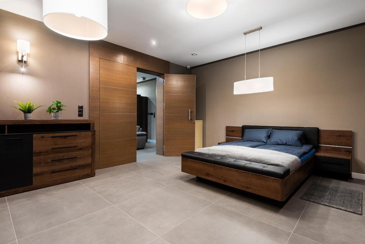 Apartament Platynowy - Centrum Gliwic Z Parkingiem Гливице Экстерьер фото